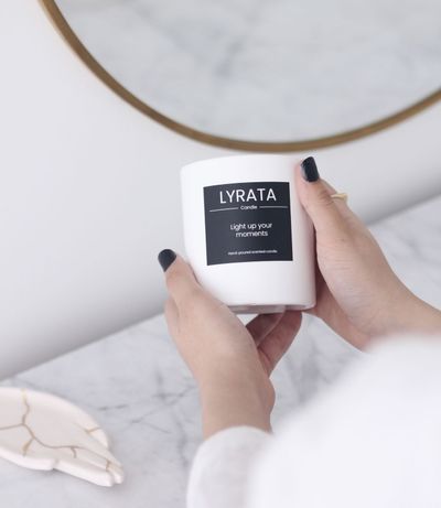 Lyrata Candle